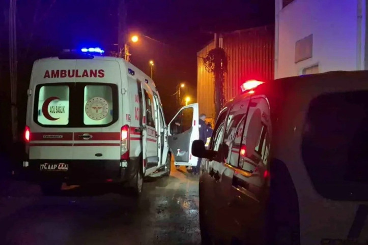 Oturduğu sandalyeden düşüp öldü