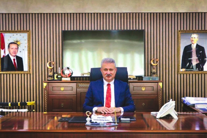 AKP'li belediye başkanı gözaltına alındı