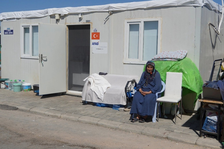 'Devlet bize el uzatsın' dedi, o günü anlattı: Müdür elini masaya vurdu