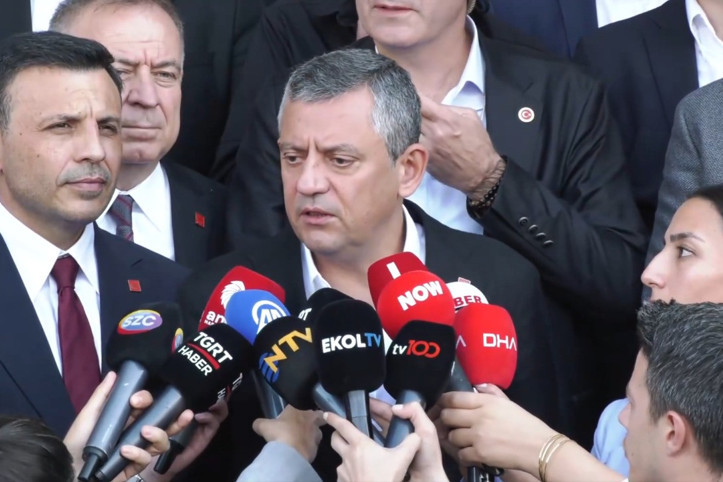 AKP'den Özgür Özel hakkında suç duyurusu