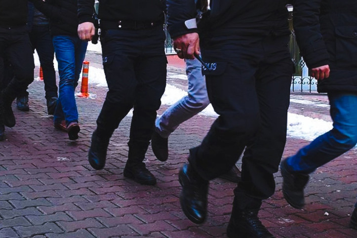 Yabancıların Türk vatandaşı olabilmesi için satıyorlardı: 106 kişi yakalandı