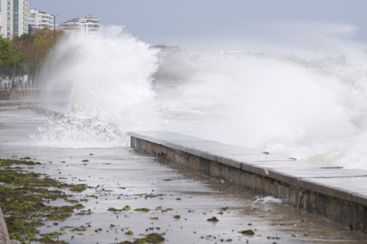 Denizlerde fırtına alarmı: Meteoroloji’den 3 bölge için uyarı