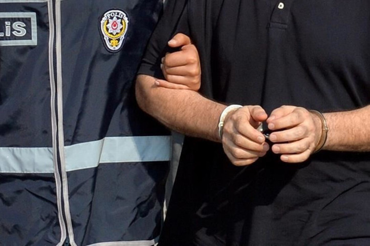 Sendika başkanı akaryakıt istasyonu sahibini dolandırırken suçüstü yakalandı