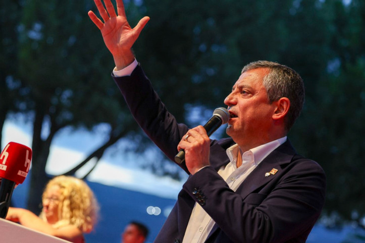 Özel’den AYM’ye çağrı: Torunlarımız için adalet bekliyoruz