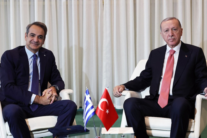 Yunanistan, diplomatik sakinlikte sıkıştı kaldı