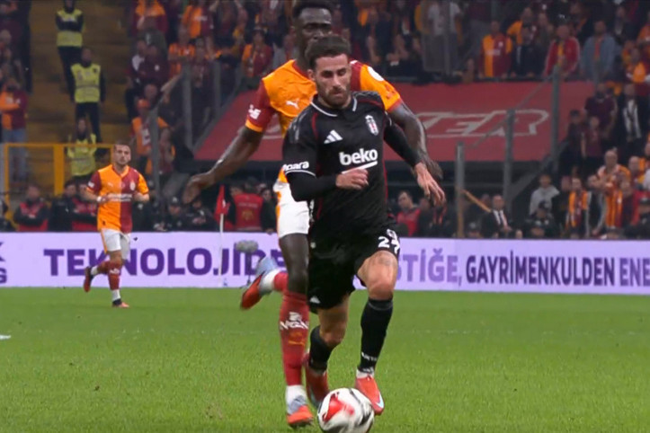 Galatasaray-Beşiktaş derbisinde kırmızı kart çıktı