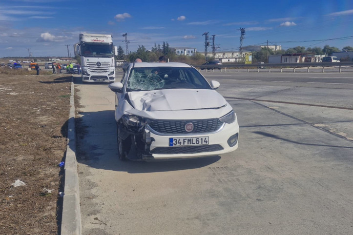 Minibüsten indi, yolun karşısına geçmek isterken can verdi