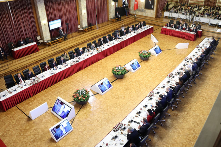 Emekli askerler komisyonda: Dinlemeyecekseniz konuşmayayım