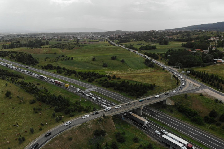 TEM Otoyolu'nu kullanacaklar dikkat: 18 gün güzergah değişecek