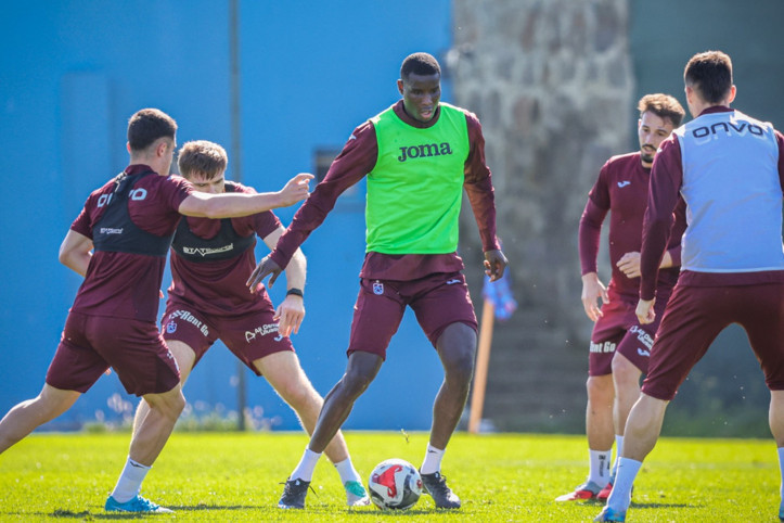 Trabzonspor'da derbi hazırlığı sürüyor