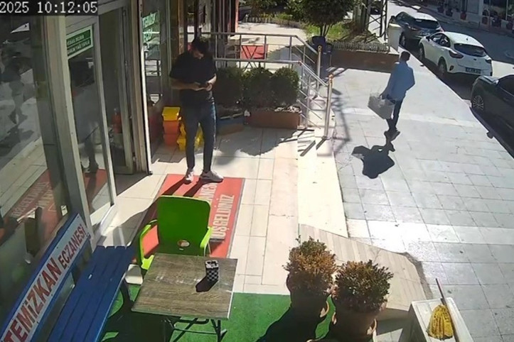 Rahat rahat 7 bin TL'lik dondurma çalmıştı, yakalandı