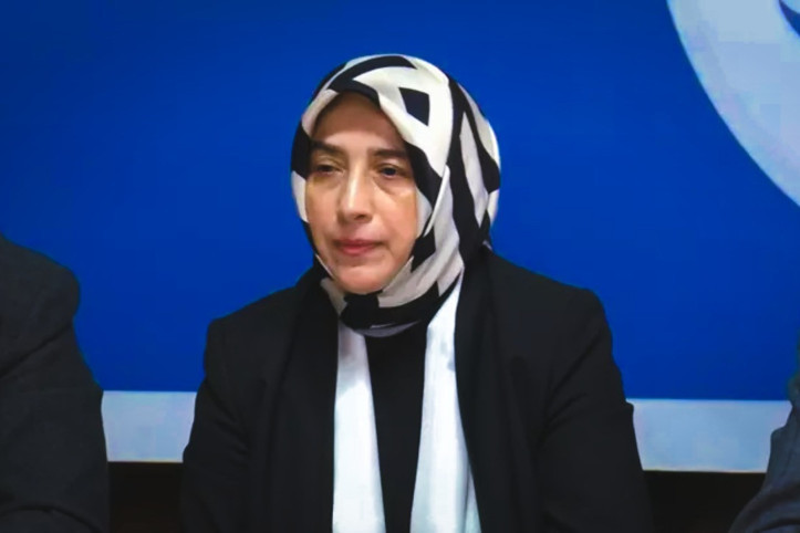AKP'li Özlem Zengin'den genel af çıkışı