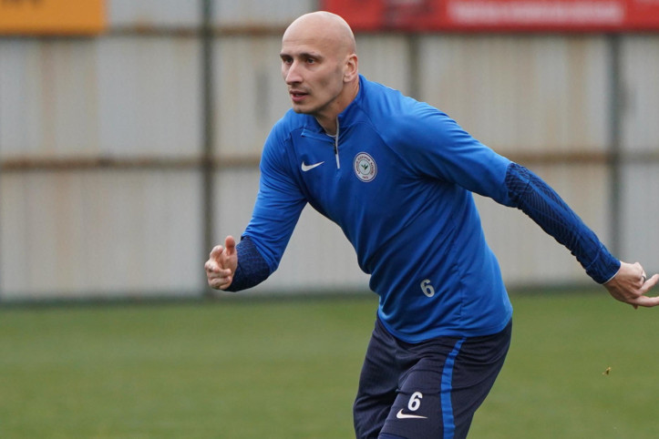 Süper Lig'in eski yıldızı ülkeyi terk etti: 'Bir daha asla saat takmam'