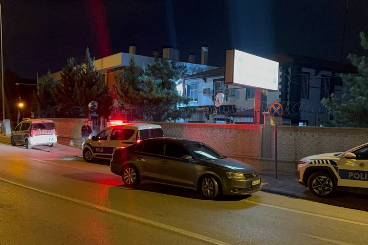 Karakolda cinayet işlendi