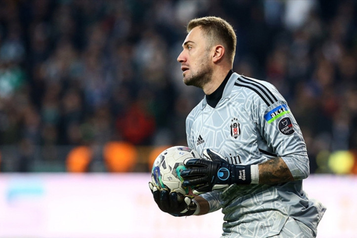 Beşiktaş'ta kaptanlığı alınan Mert Günok suskunluğunu bozdu