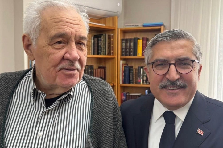 Sağlık durumu korkutmuştu: İlber Ortaylı'dan fotoğraf geldi