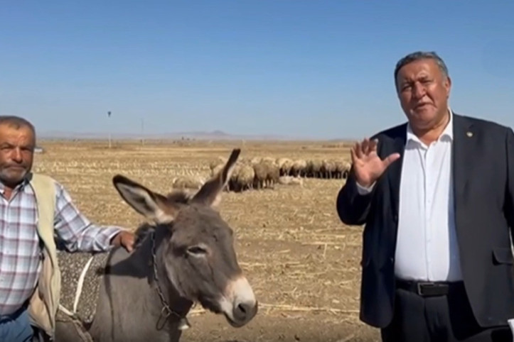 CHP'li vekile anlattı: 1 inekle geçiniyordum, şimdi 20 inekle geçinemiyorum