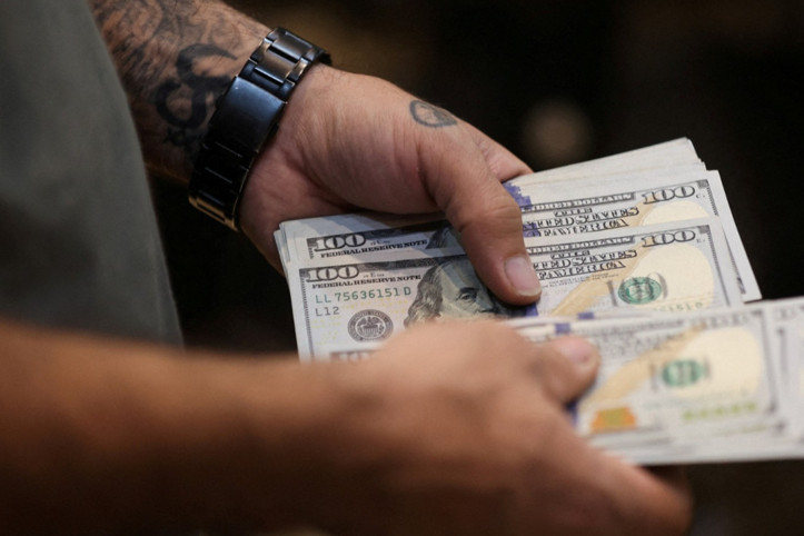 Dolar yeniden 42 liranın üstünü gördü