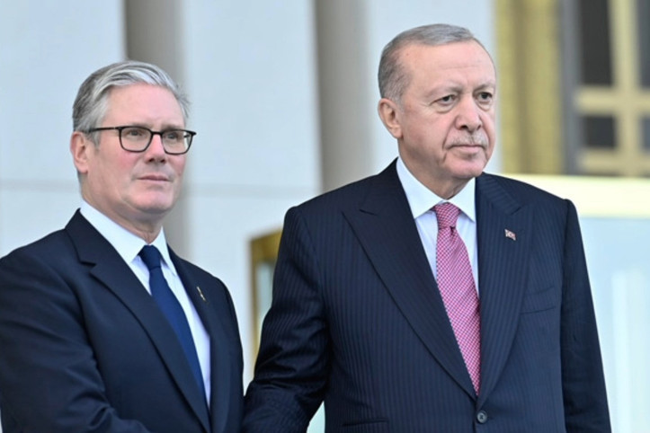 İngiltere Başbakanı Türkiye'de: Erdoğan resmi törenle karşıladı