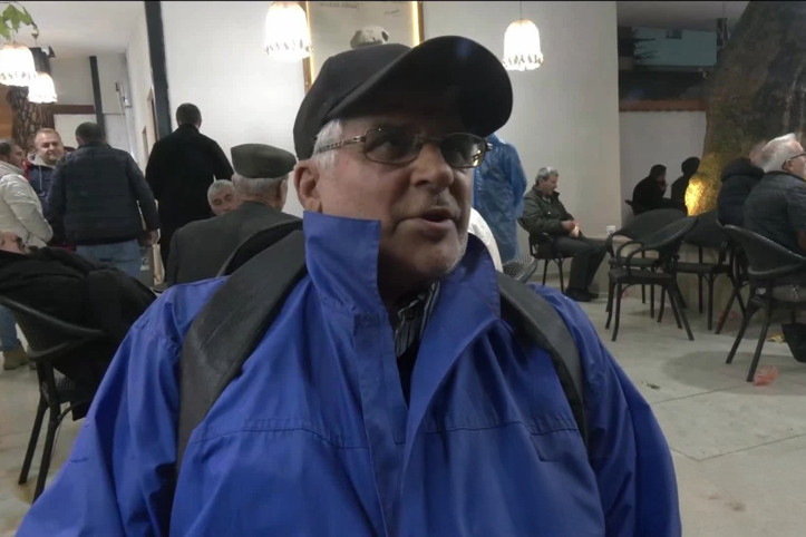 Bu soğukta sokakta sabahladılar: Herkes panik içindeydi