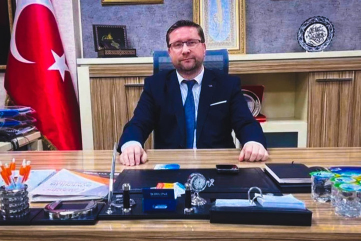 AKP'deki görevinden istifa ederken dert yandı