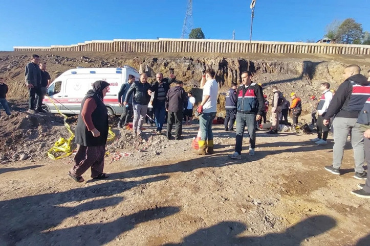 Kuyuya düşmüştü: İşçi son yolculuğuna uğurlandı