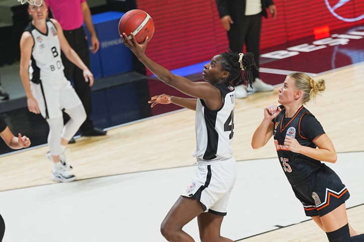 Beşiktaş'a ÇBK Mersin darbesi