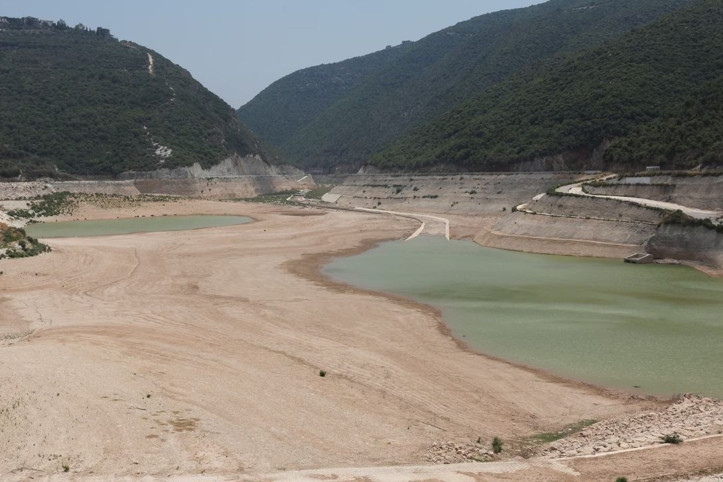 Komşuda kriz: Başkentin iki haftalık suyu kaldı