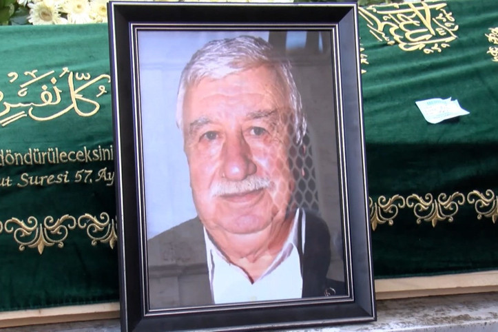 Oyuncu Ahmet Gülhan son yolculuğuna uğurlandı