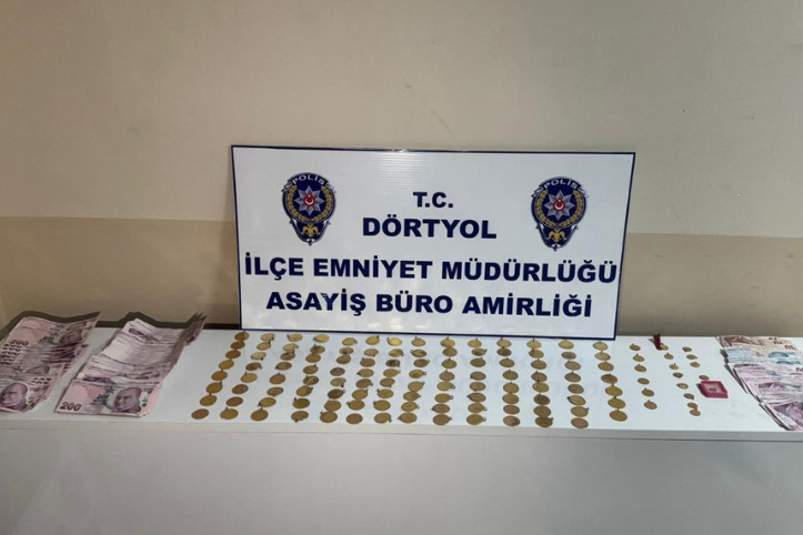 Toprağın altından milyonlarca lira çıktı