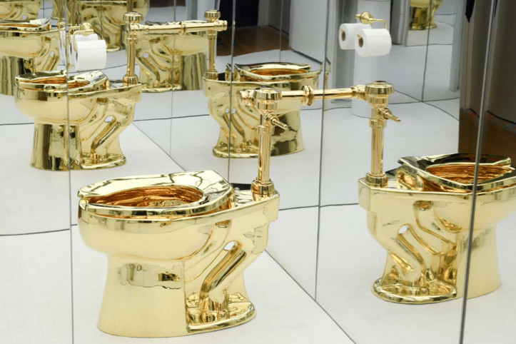 Altından yapılan klozet açık artırmaya çıkıyor