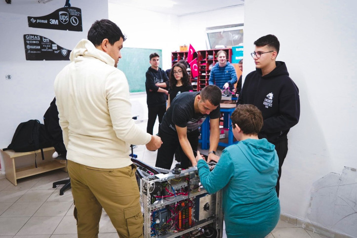 Kazan dairesinden dünya şampiyonluğuna: Ödülleri topladılar