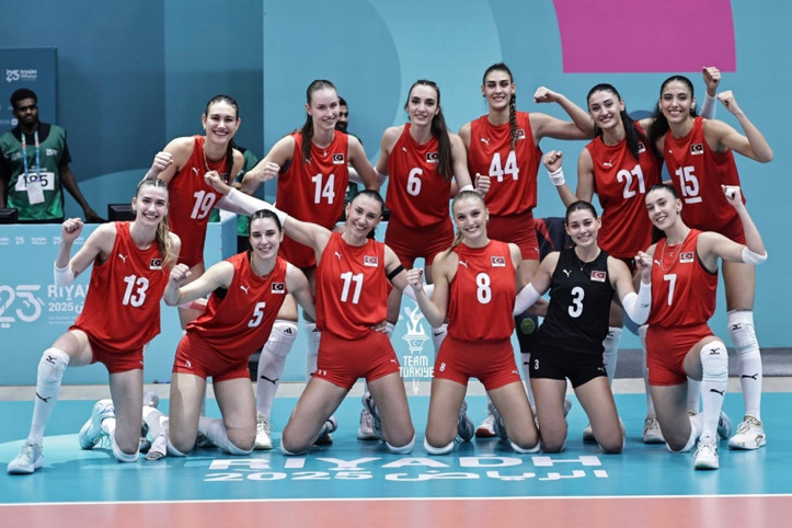 Sultanlar, Riyad'da Azerbaycan'ı rahat geçti