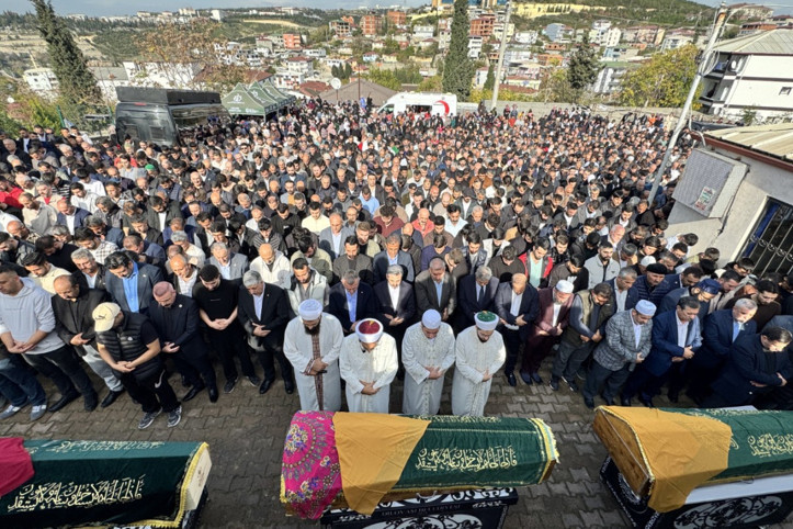 Yanarak can veren kadınlara acı veda