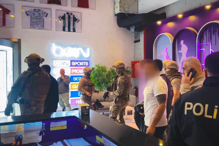 beIN Sports'u oyuncak silahla basmıştı: 'Kim olsa yapardı' dedi, tutuklandı