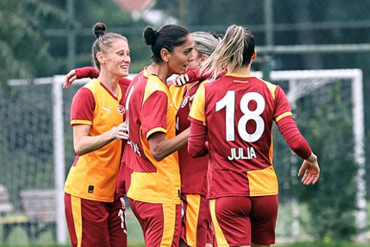 Galatasaray evinde seriyi bozmadı