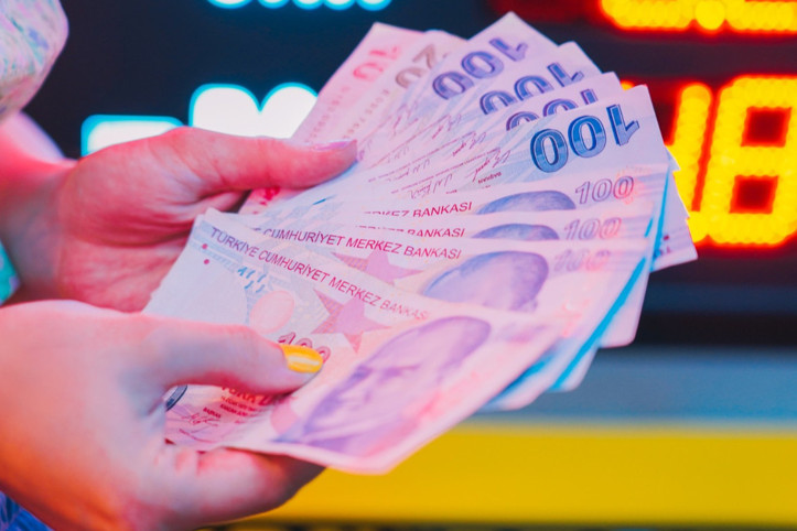 QNB'den dolar, faiz ve enflasyon tahmini