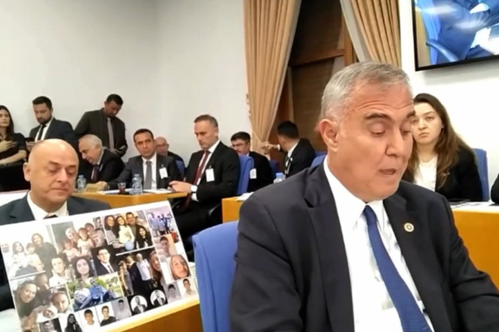 Bakanlık bütçesinde duygusal anlar: Milletvekili gözyaşlarını tutamadı