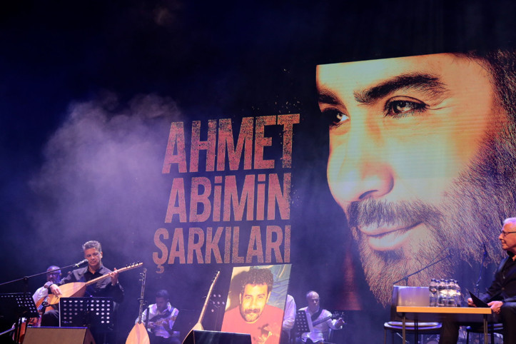 AKM'de Ahmet Kaya anması