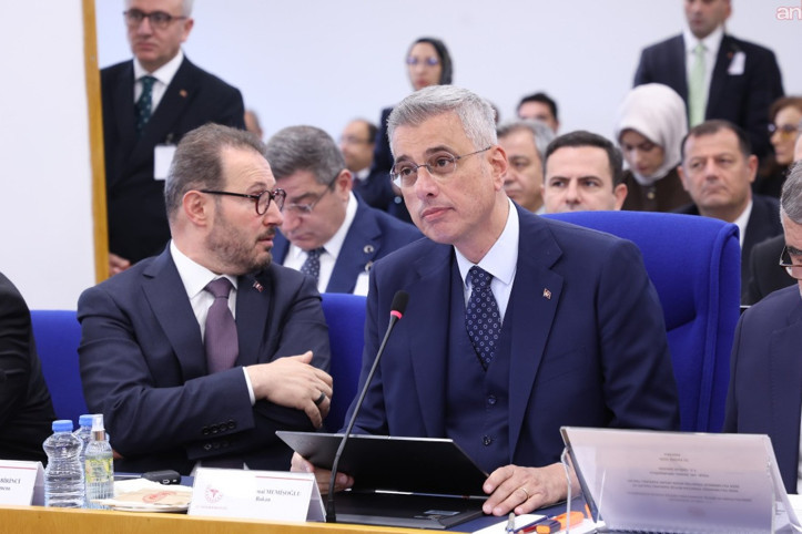 Sağlık Bakanı'ndan tartışmalı yönetmelikle ilgili açıklama