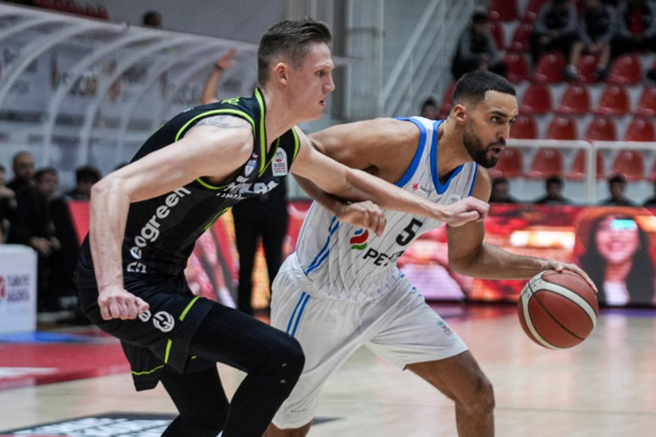 Merkezefendi, Aliağa'yı evinde devirdi