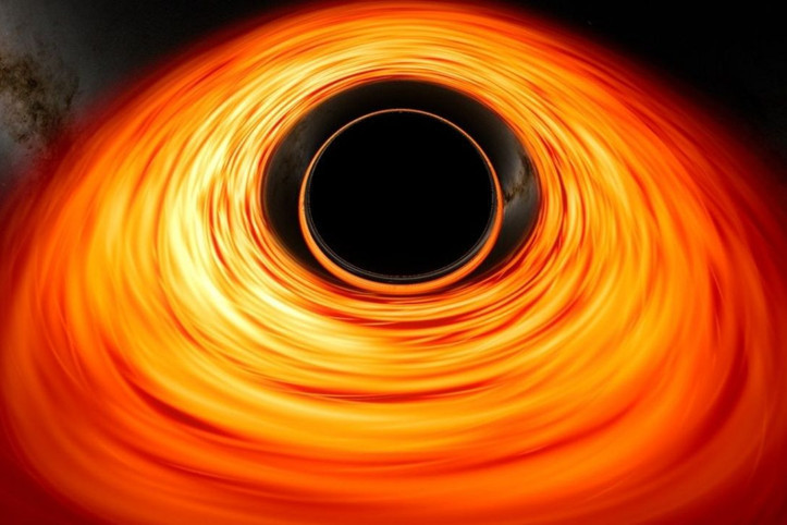 Çarpıcı analiz: Küçük bir kara delik içinizden geçse ne olur?