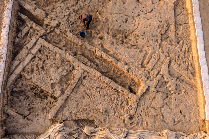 Canhasan’da 8 bin 500 yıllık obsidyen ayna ortaya çıkarıldı