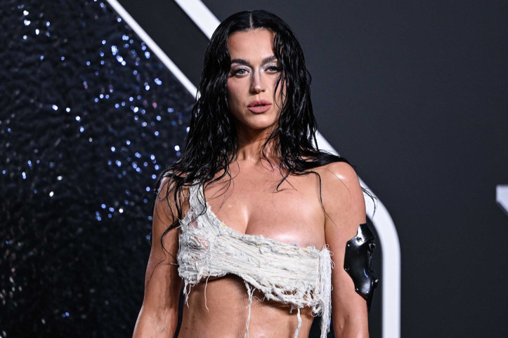 Ünlü şarkıcı davayı kazandı: Büyük tepki topladı