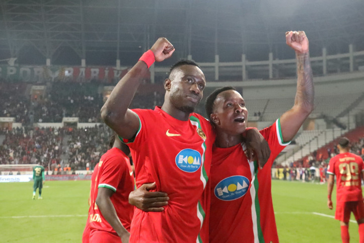 Amed Sportif, Esenler Erokspor'u 8 dakikada devirdi