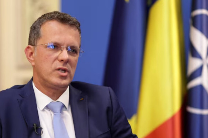 Romanya'da sahte CV skandalı: Savunma Bakanı istifa etti