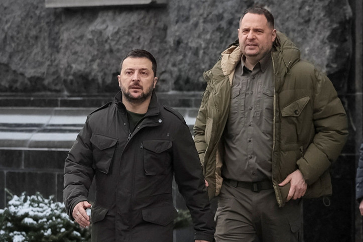 Zelenskiy'nin sağ koluydu, şimdi cepheye gidiyor: İşte düşüşünün perde arkası
