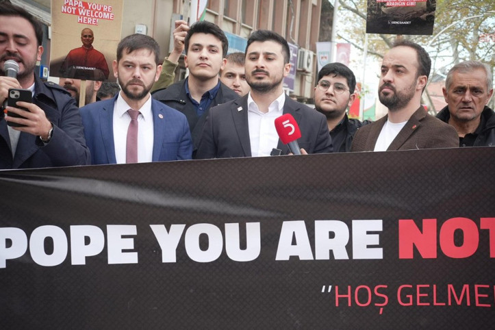 Saadet Partisi, Papa'yı protesto etti