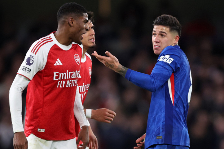 10 kişilik Chelsea, lider Arsenal'e boğun eğmedi: 1-1