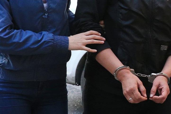 Hatay’da masaj salonuna fuhuş operasyonu: 6 kadın gizli bölmeden çıktı